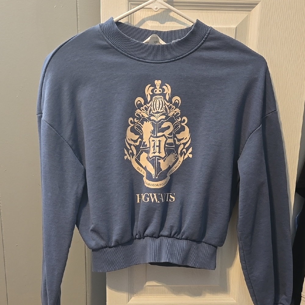H&M Blue Hogwarts Sweatshirt